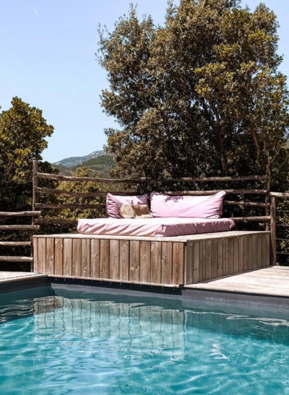 Les Petites Maisons Sotta Luaran gambar