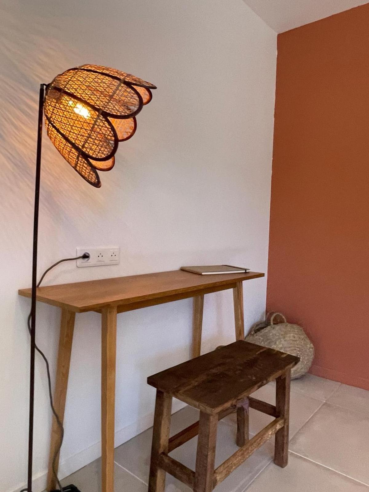 Les Petites Maisons Sotta Luaran gambar