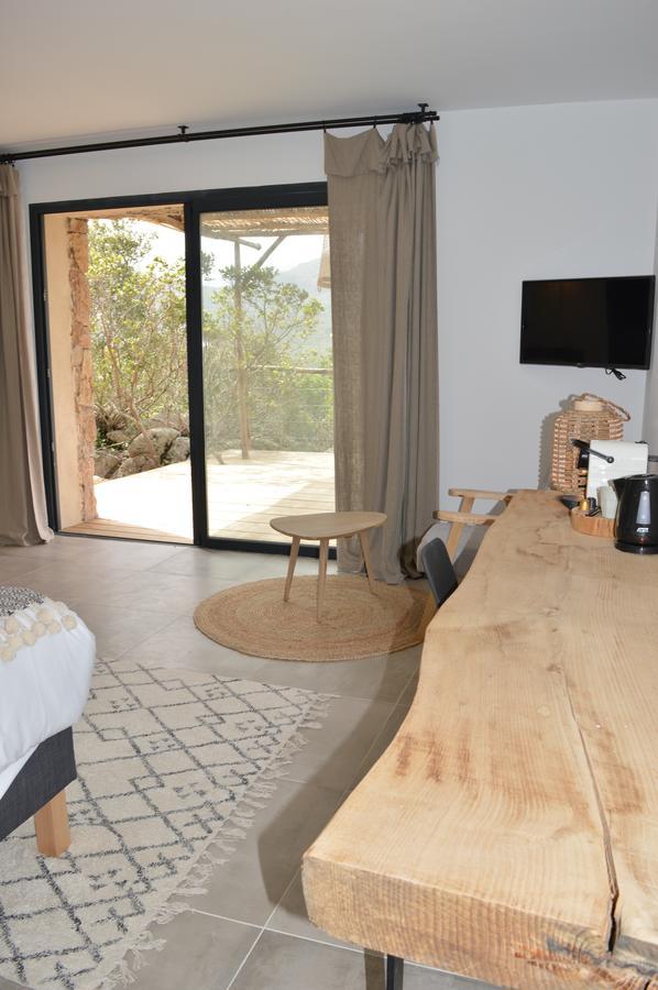Les Petites Maisons Sotta Luaran gambar