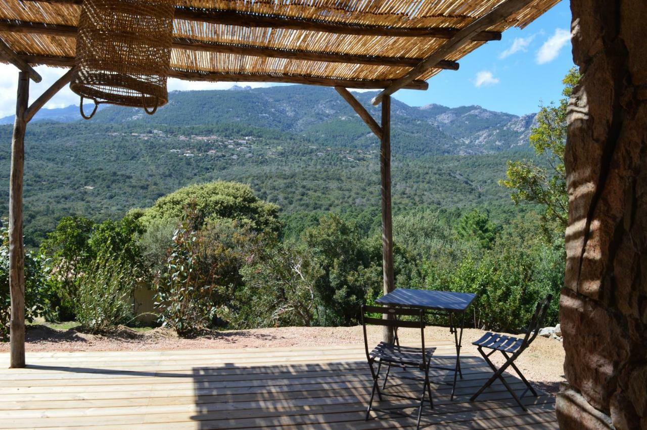 Les Petites Maisons Sotta Luaran gambar